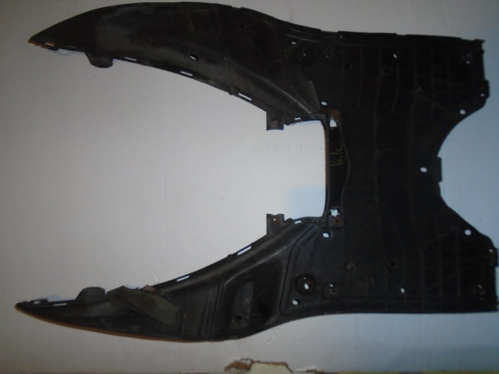 FLOOR PANEL – YAMAHA CYGNUS X 125 ( 2003 – 2006)